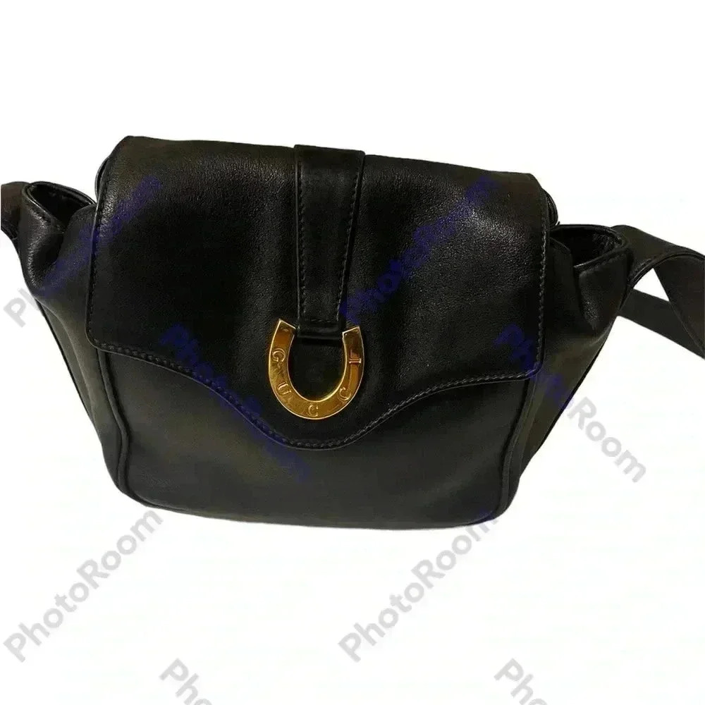 Gucci horsebit Leather Black
Crossbody Mini bag Used but in good condition - Picture 8 of 11